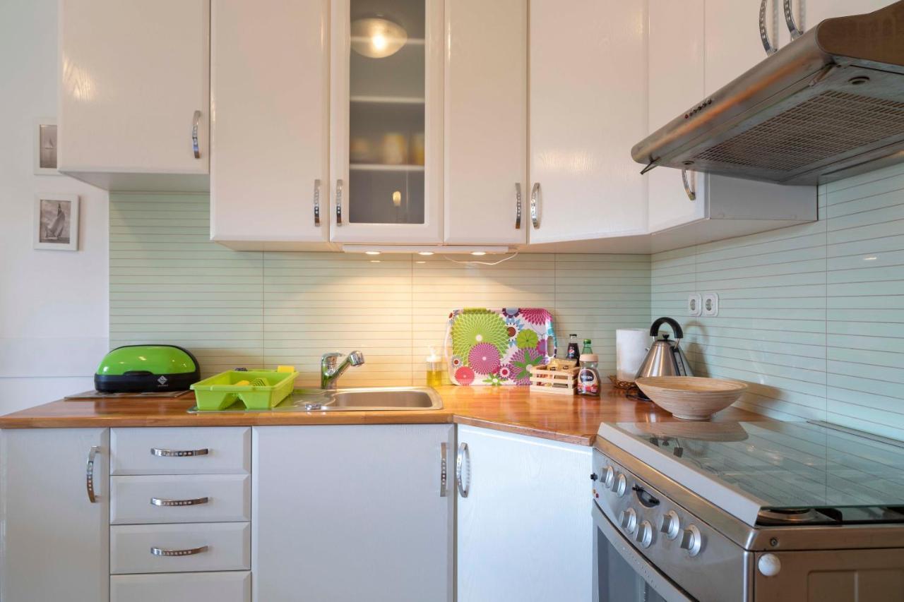 Apartman Adriatic Sea โพรไมนา ภายนอก รูปภาพ